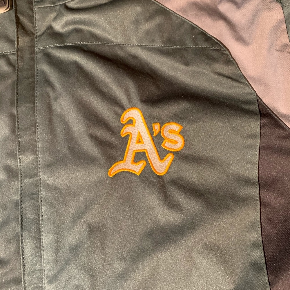 A’s windbreaker team edition - Picture 6 of 8